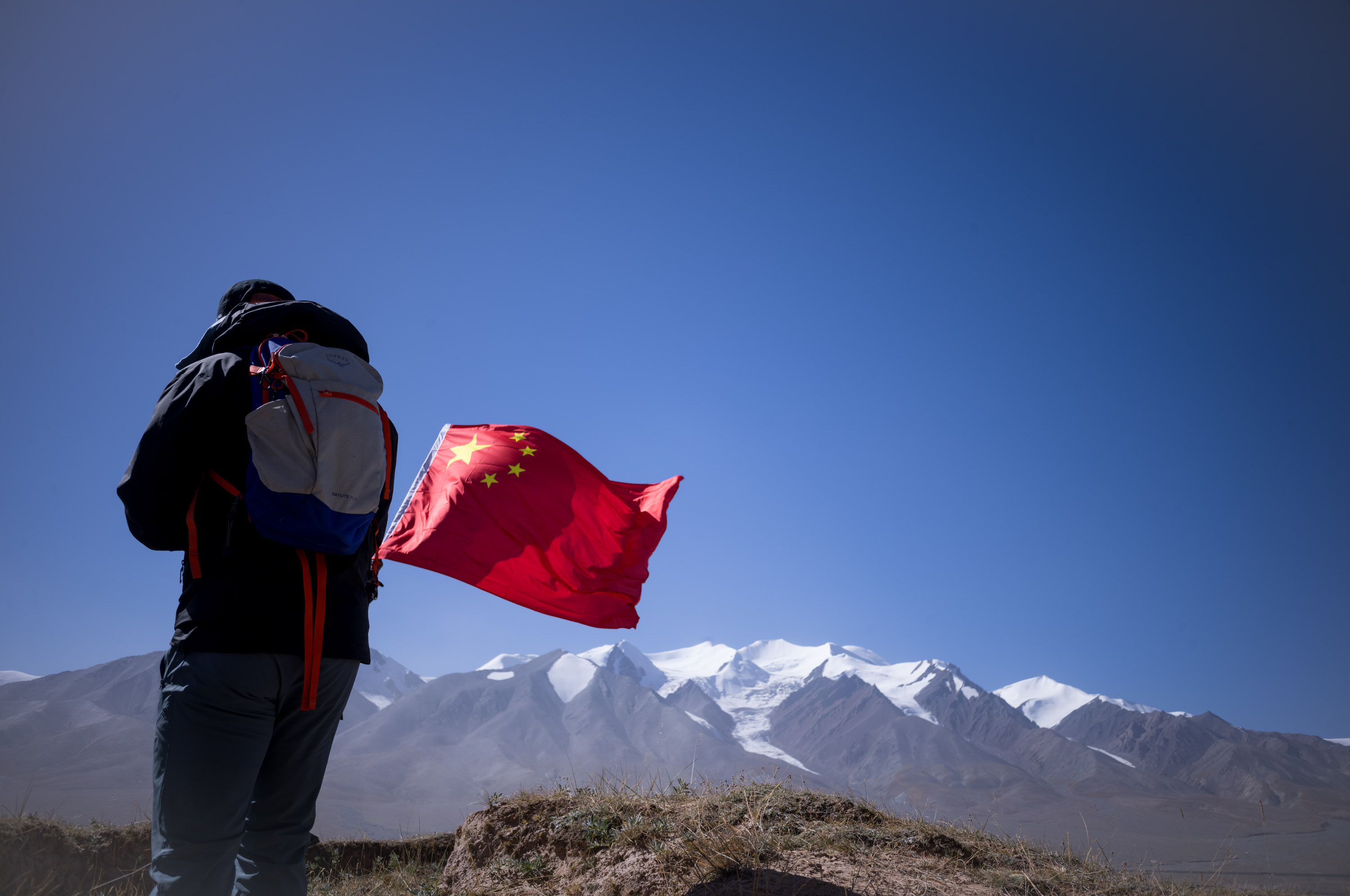 Today is the National Day 恰好这一天是国庆节